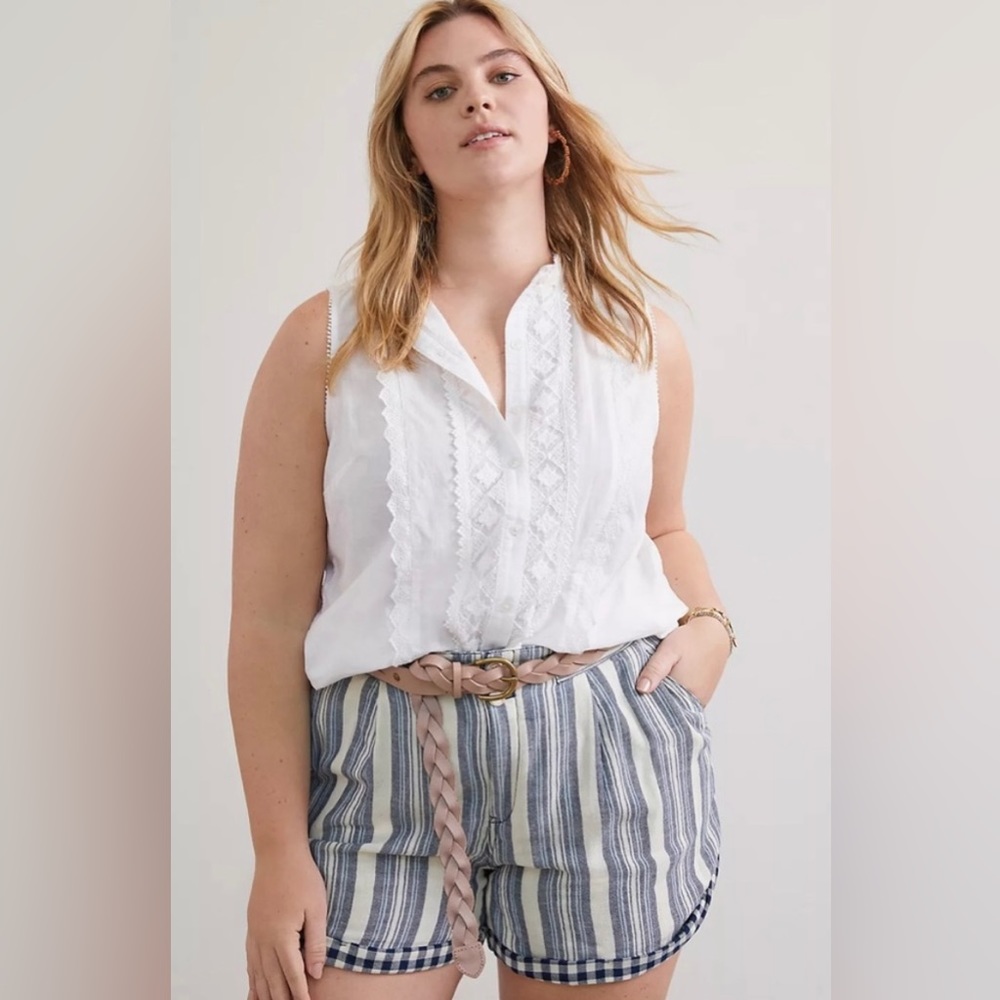 🖤Pilcro Everyday Stripe Cuffed Shorts | Size 32